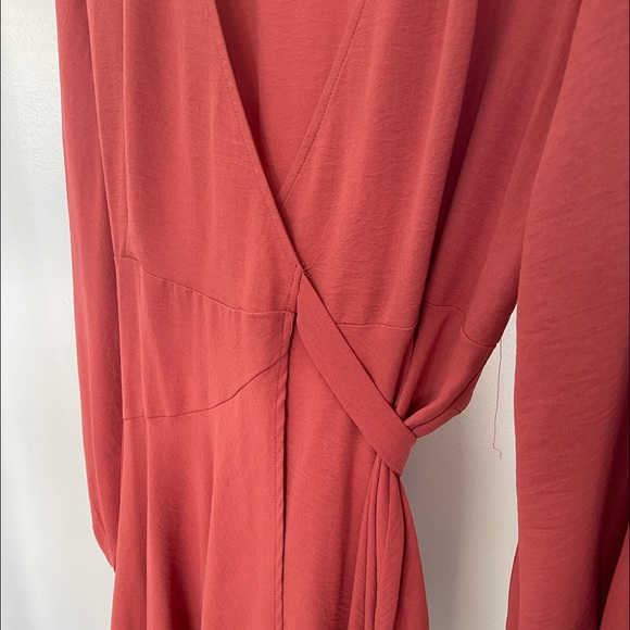 Wrap mini dress - Picture 2 of 5